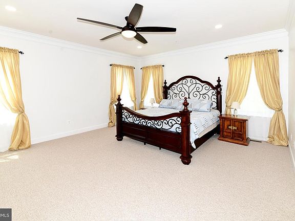 5th image of 23555 Lilliflora Dr
