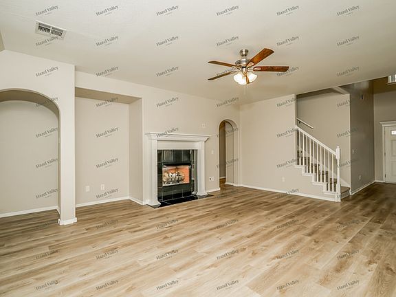4th image of 10101 E 95th Ct N