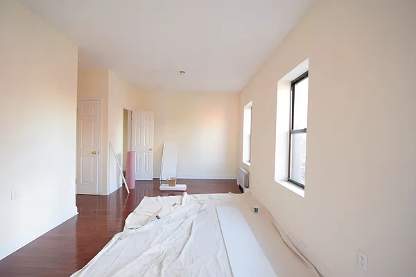 Rented by Rolling Stone Realty LLC | media 56