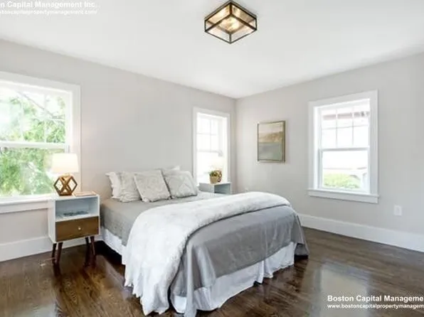 10R Brook St #2B, Somerville, MA 02145