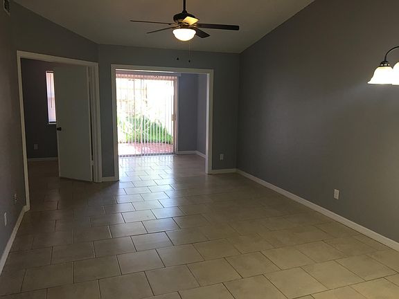 4th image of 3149 Phlox Dr