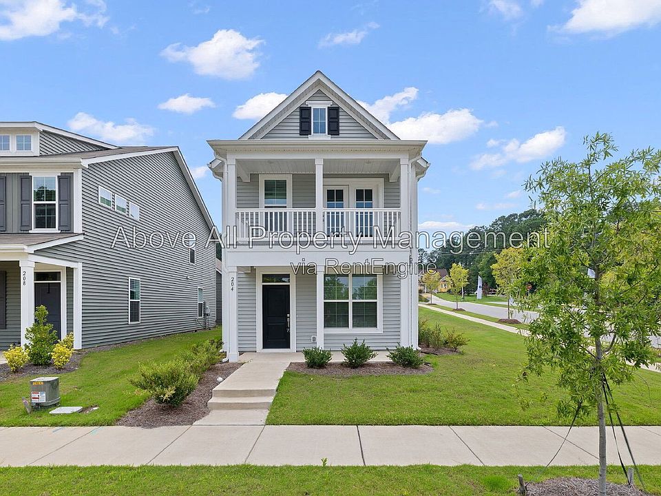 1st image of 204 White Oak Garden Way