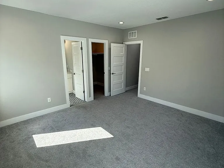 521 Peachtree Rd — Photo 8