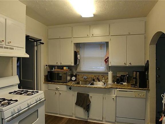 4th image of 6004 La Vista Dr