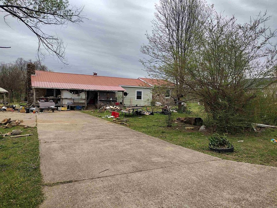 1st image of 1661 Airport Dr