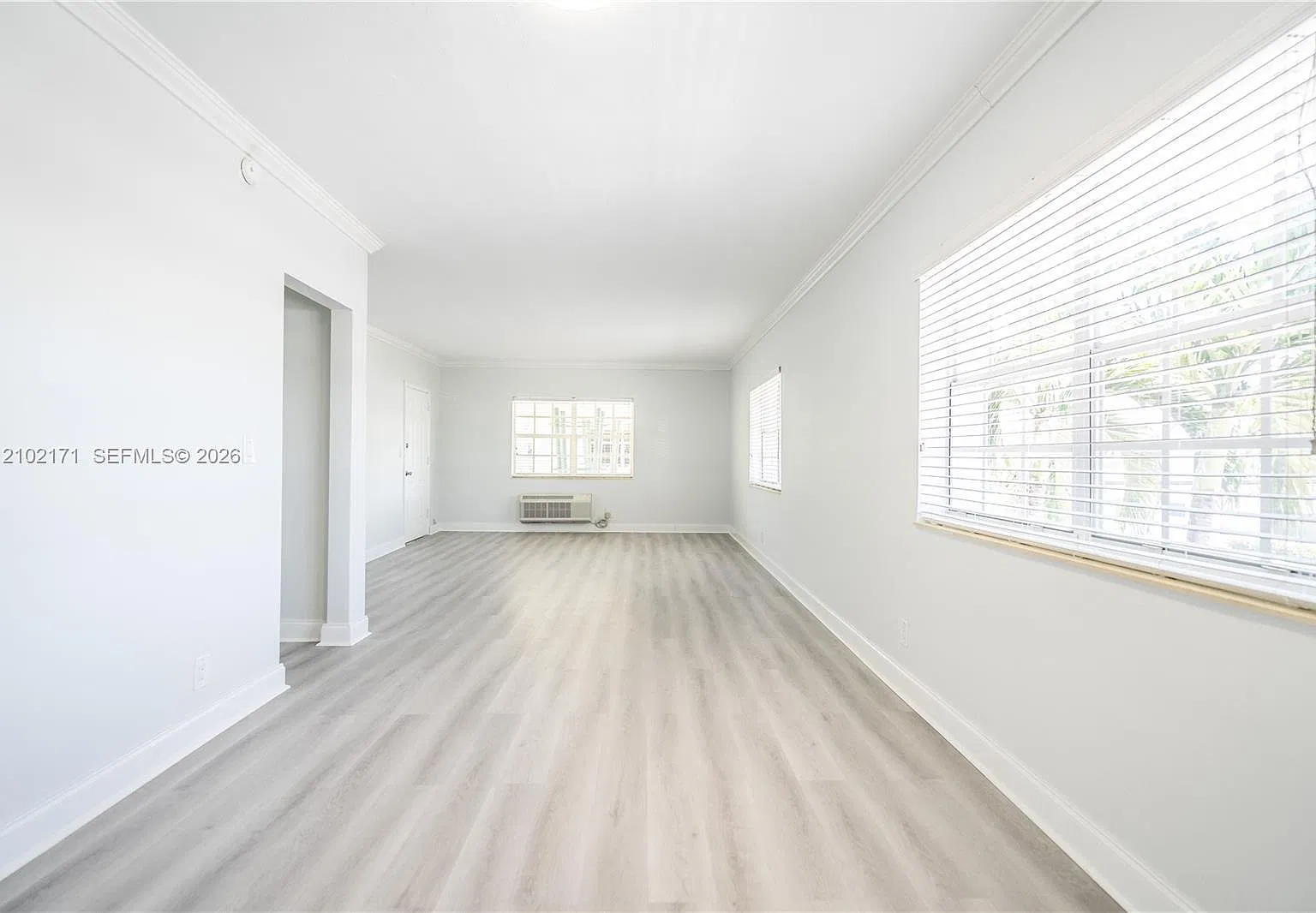 Ritz Royal Palm Ii Condo — Photo 3