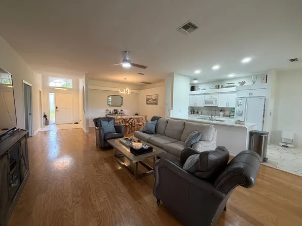 2260 Heritage Greens Dr, Naples, FL 34119