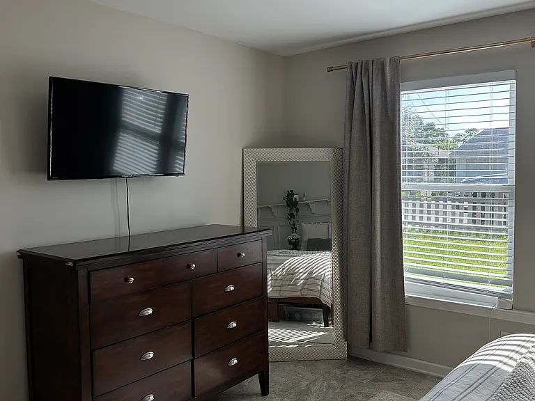 157 Oleander Cir — Photo 23