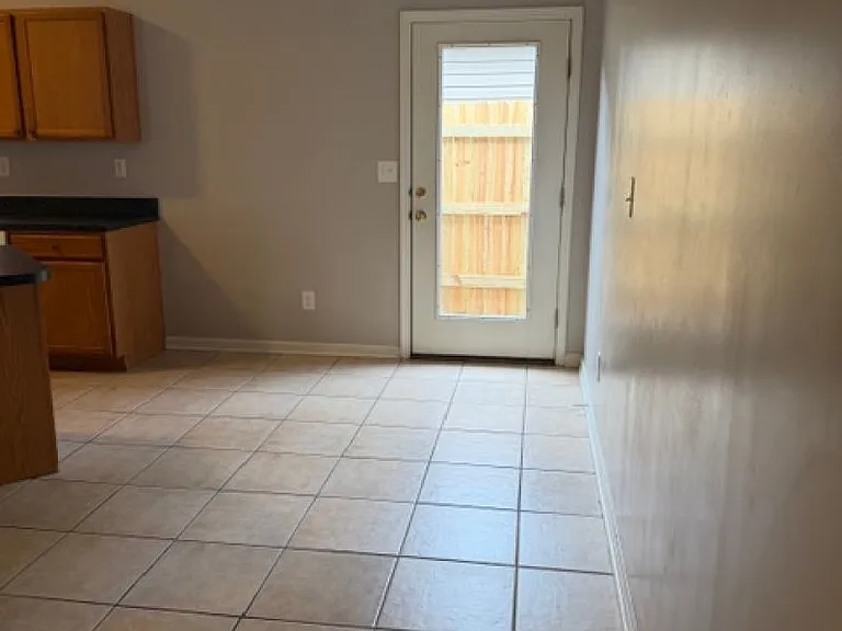 1473 Day Lily Dr — Photo 7