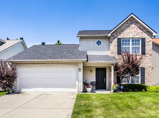 14924 Oak Rd, Carmel, IN 46033