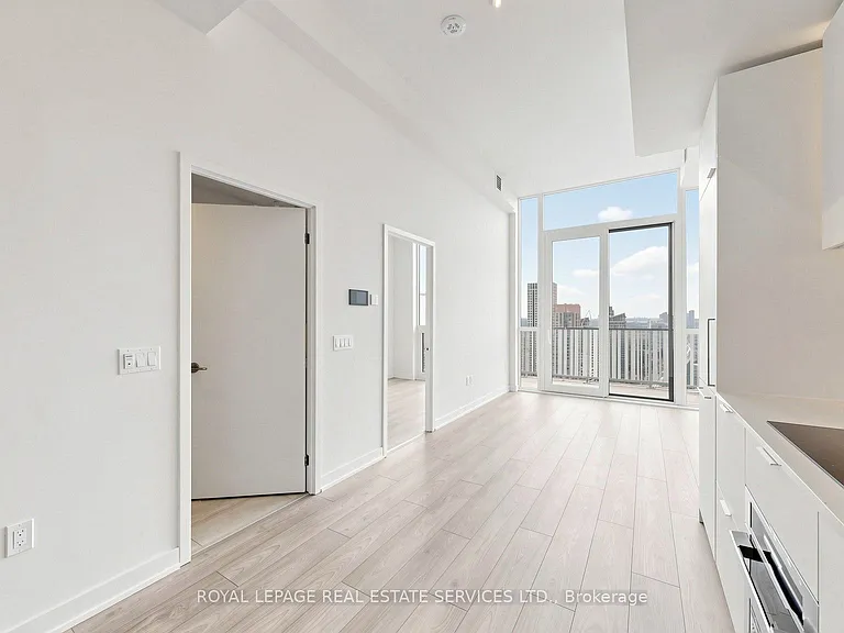 1 Fairview Rd E #3206 — Photo 10
