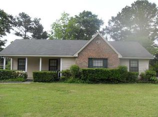9741 Pine Knoll Rd, Mobile, AL 36608