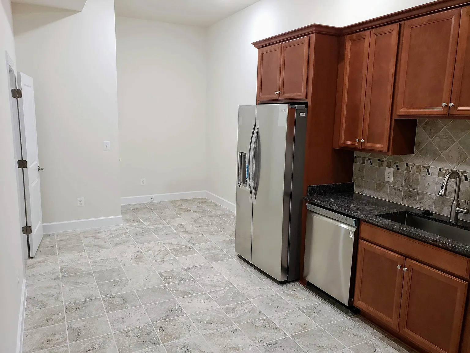 3172 Fledgling Cir — Photo 4