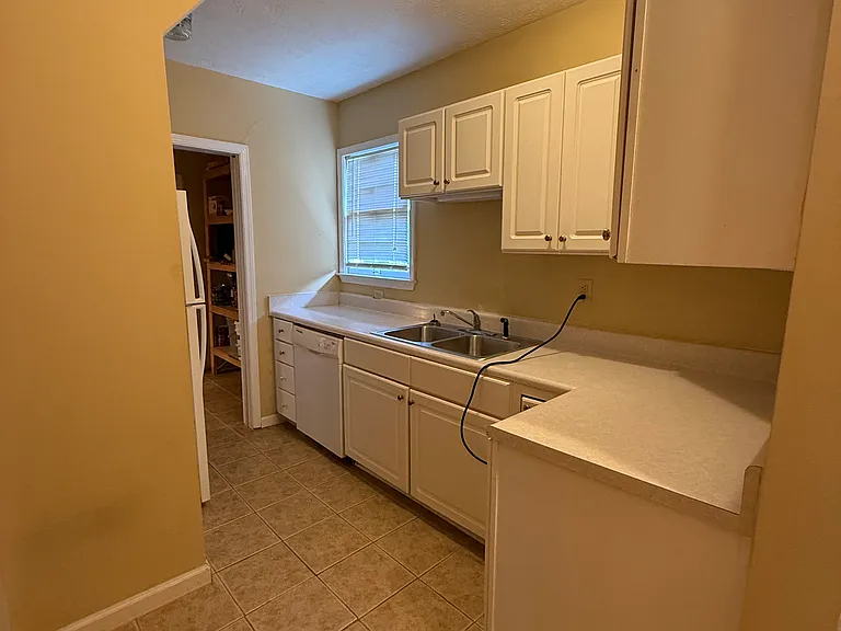 112 Cedar St — Photo 11