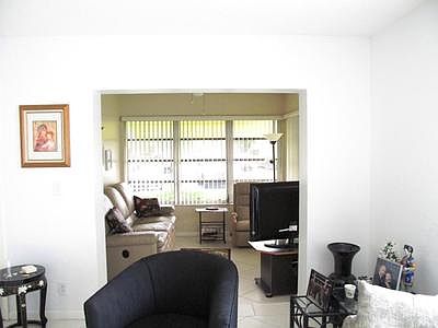 Florida room (2)