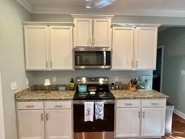 204 River Oats Ct — Photo 8