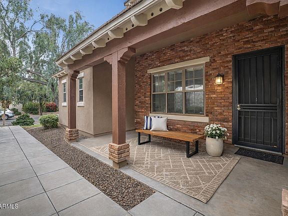 3rd image of 15366 W BLOOMFIELD Road