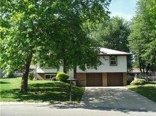 2800 SW 3rd Street Ter, Blue Springs, MO 64014