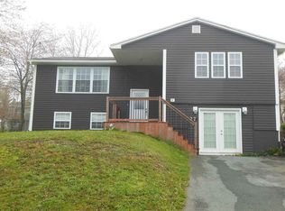 77 Dorothea Dr, Dartmouth, NS B2W4B5