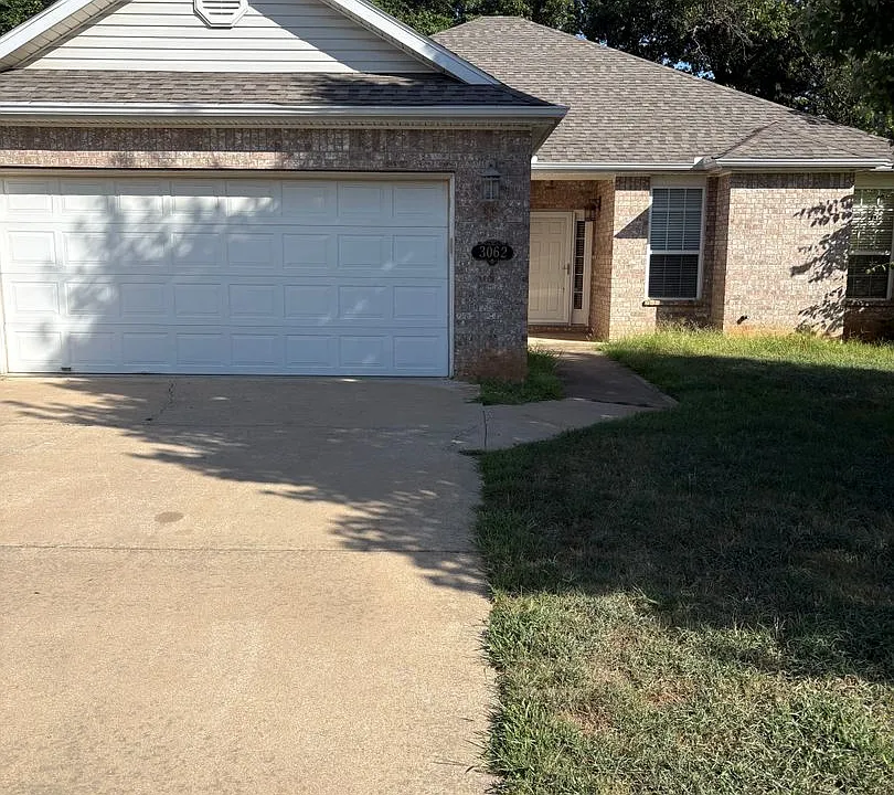 3062 Eaglecrest Cir