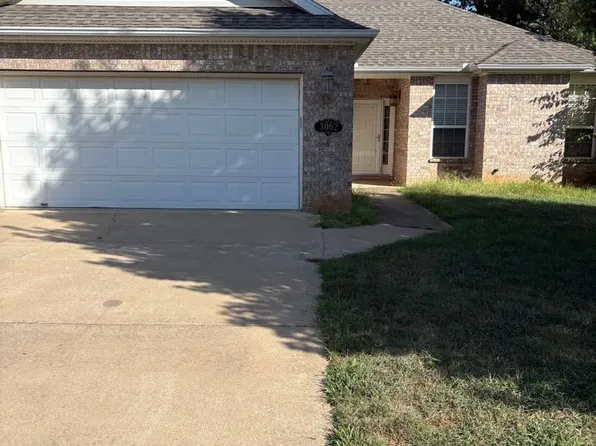 3062 Eaglecrest Cir, Springdale, AR 72762