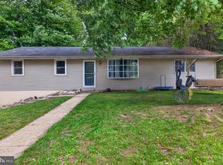 207 Forge Hill Rd, Wrightsville, PA 17368