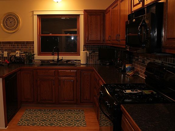 4th image of 10429 Hunters Creek Dr