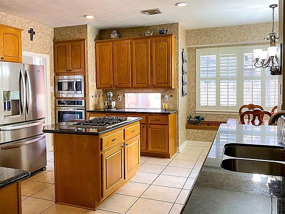 5th image of 13606 Branson Ln