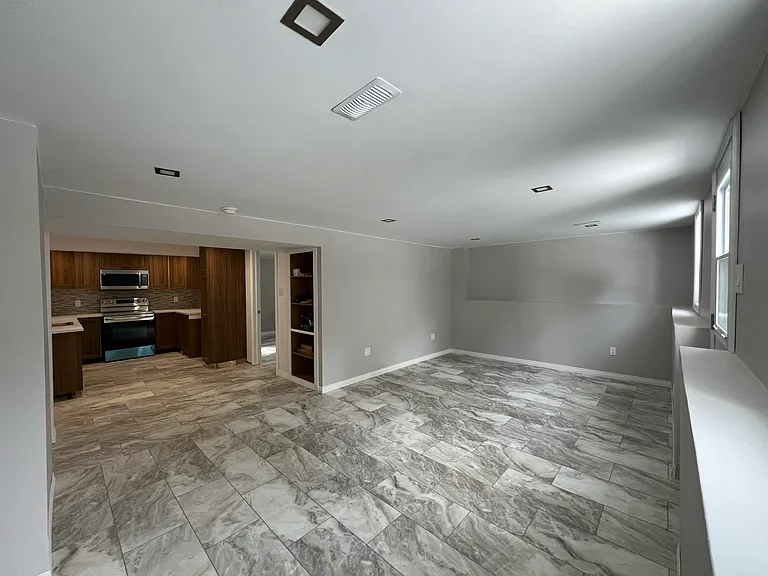219 Mountain View Dr — Photo 12