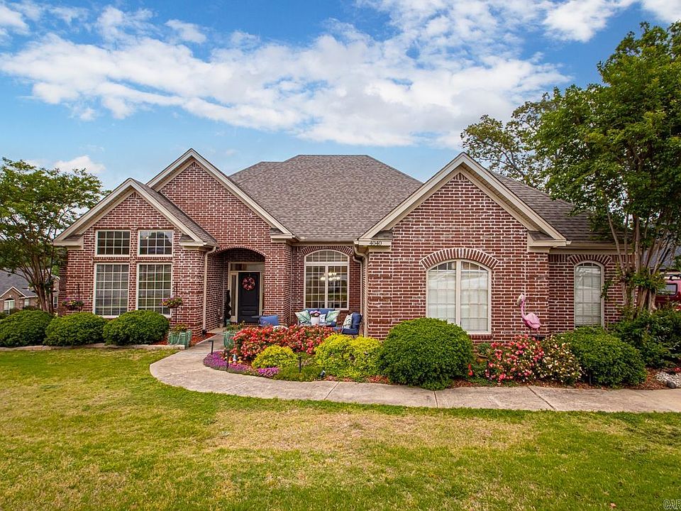 1st image of 4040 Robinwood Cir