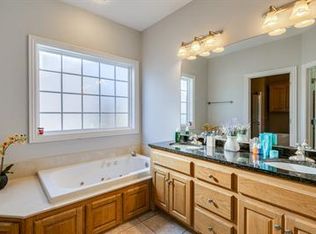 3 Ridgeview Ln #1, Bentonville, AR 72712