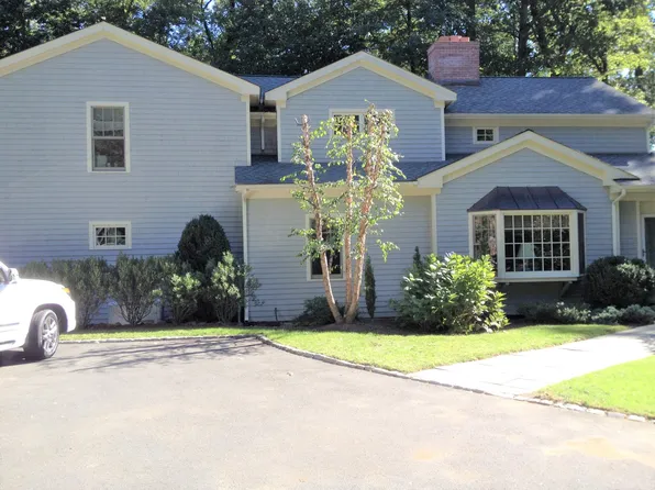 169 Rock Major Rd, Fairfield, CT 06824