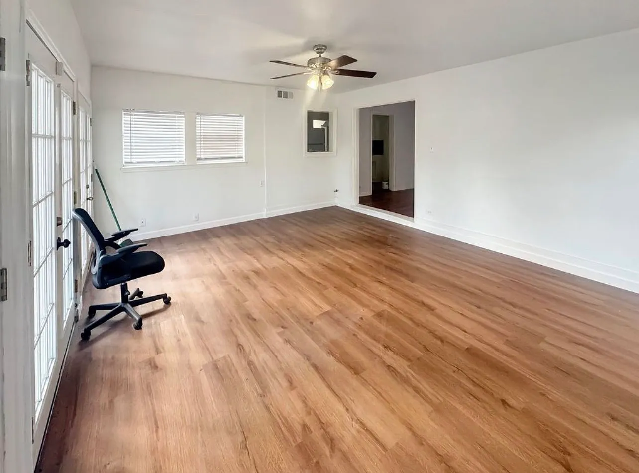 274 E Edgewood Pl — Photo 4
