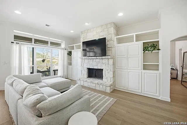 204 Tapatio Dr W — Photo 14