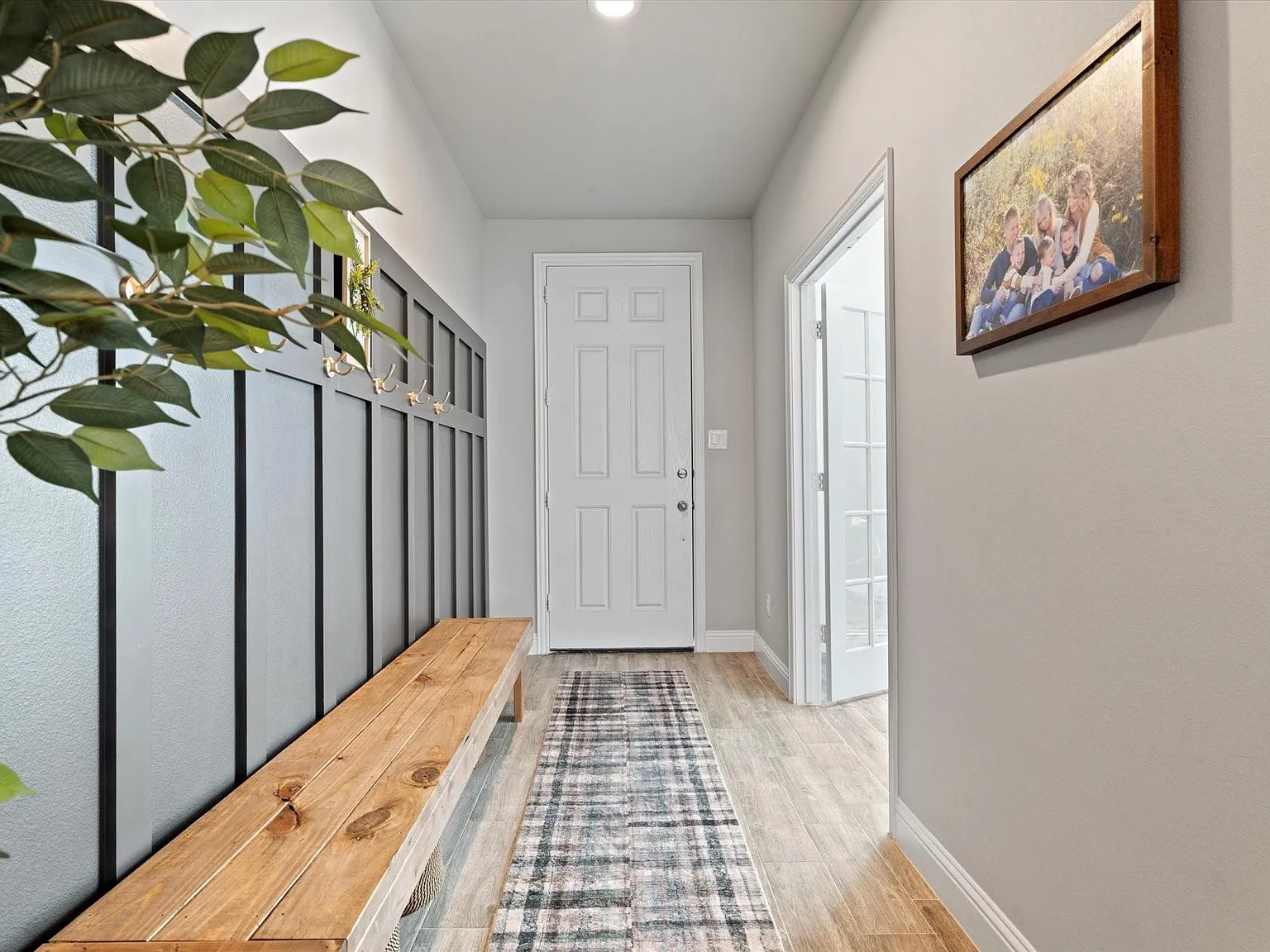 4 bed, 2829 sqft, $3,350 — Photo 4