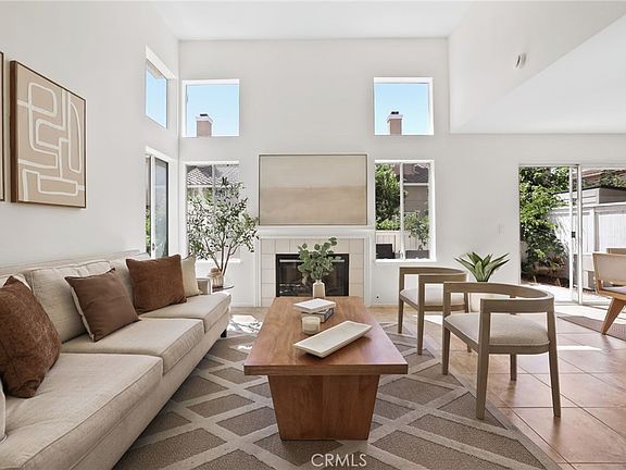 5th image of 27414 Iris Ave