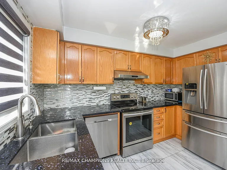 30 Feather Reed Way — Photo 11