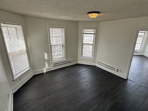 3rd image of 782 Case Ave Unit 2