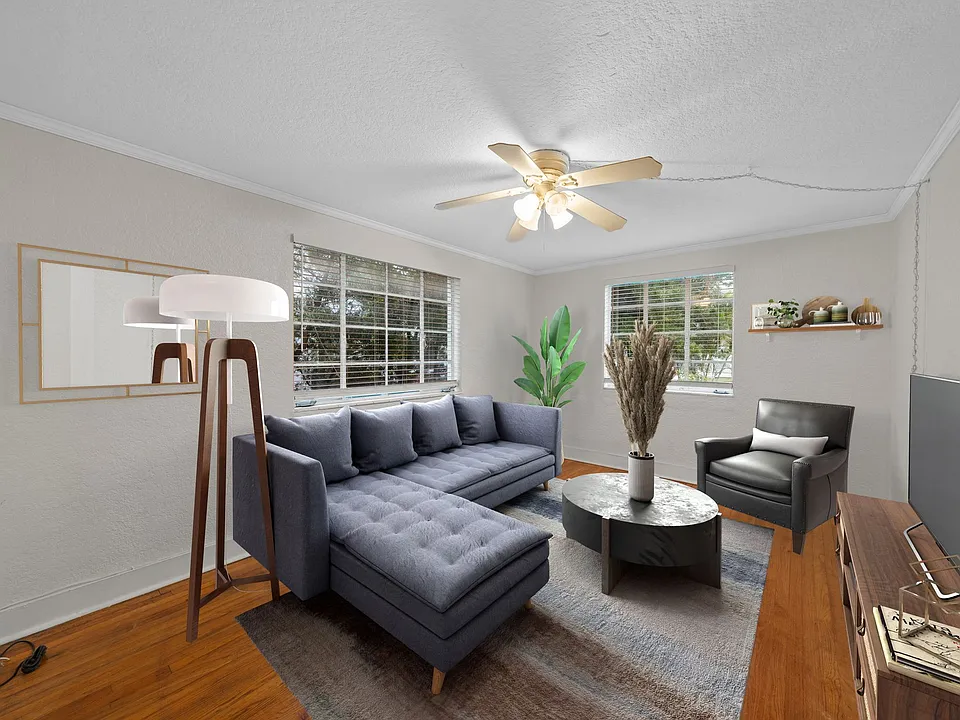 San Juan Apartments
