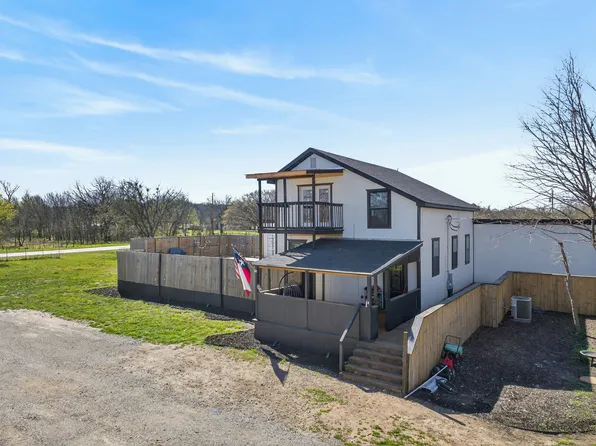 51 3rd St, Graford, TX 76449