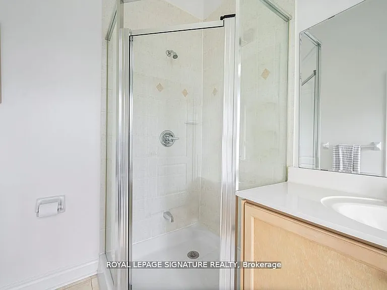 1 Rean Dr #Townhouse 9 — Photo 27