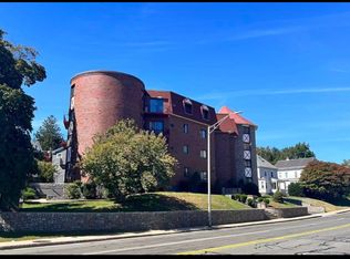 215 Thomas Burgin Pkwy #42, Quincy, MA 02169