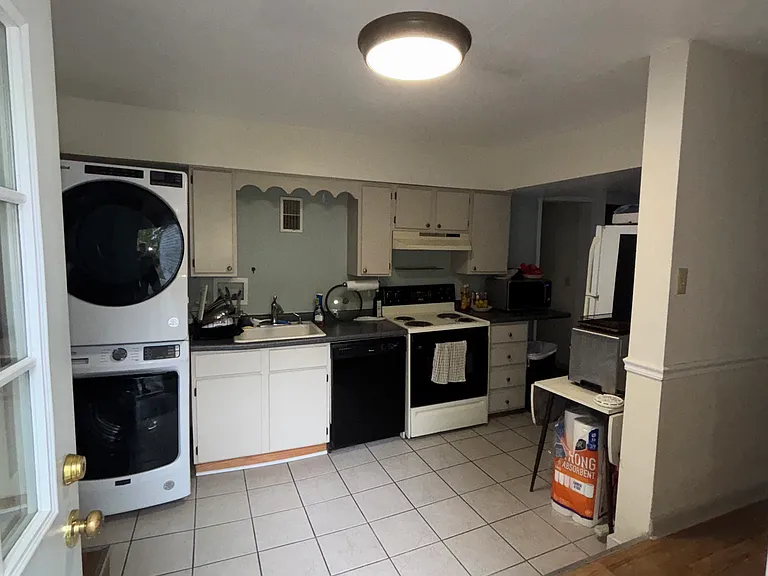 229 Coddington Rd #1 — Photo 2