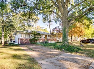 8112 General Sheridan Ln, Saint Louis, MO