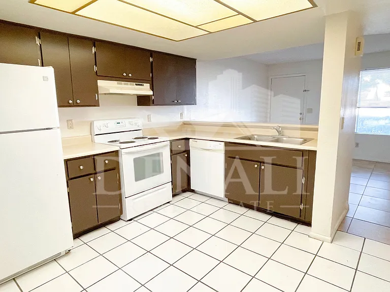 19601 N 7th St #1008 — Photo 5