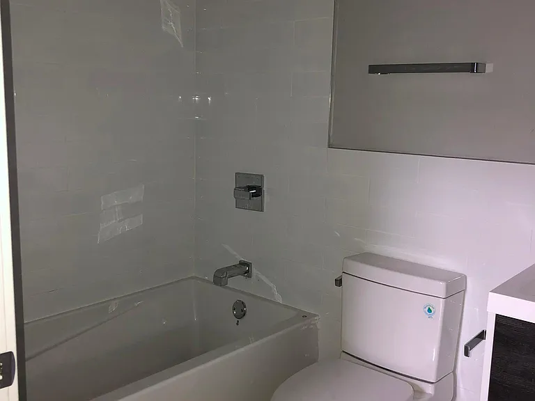1521-1523 W Girard Ave #201 — Photo 15
