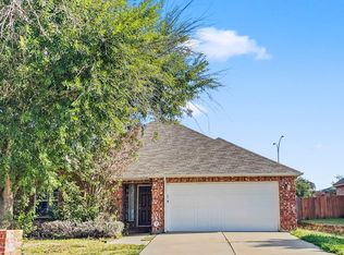 516 Boronia Rd, Arlington, TX 76002