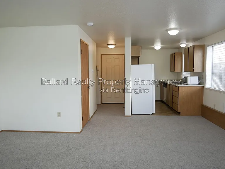3232 21st Ave W #1 — Photo 4