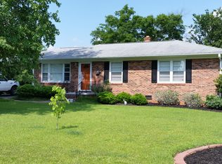 4018 Brookfield Dr, Seneca, SC 29672