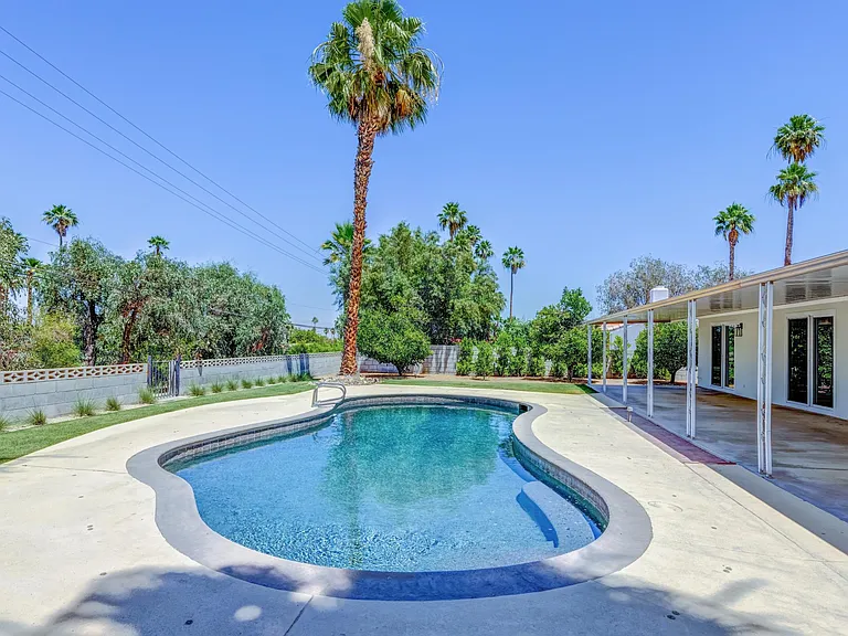 72896 Tamarisk St — Photo 29